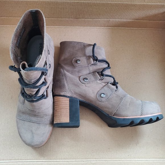 Sorel Shoes - Sorel lace up boots 7M